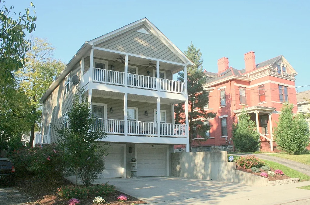 4127 Ballard Ave, Unit 4127 in Cincinnati, OH - Foto de edificio