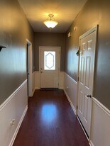 136 Concord Ave in Enterprise, AL - Building Photo