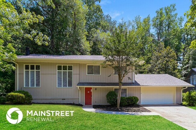 property at 1039 Huntingdon Ct