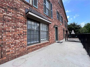 3091 Colonial Way in Atlanta, GA - Building Photo - Building Photo