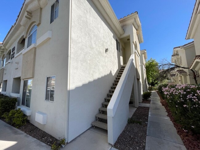 property at 1510 Ruby Cliffs Ln