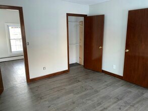 53 Maple St in Gardiner, ME - Building Photo - Building Photo