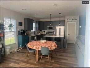 566 Rochdale Run in Delaware, OH - Building Photo - Building Photo