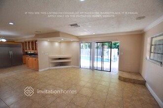 300 SW 119th Terrace in Plantation, FL - Building Photo - Building Photo