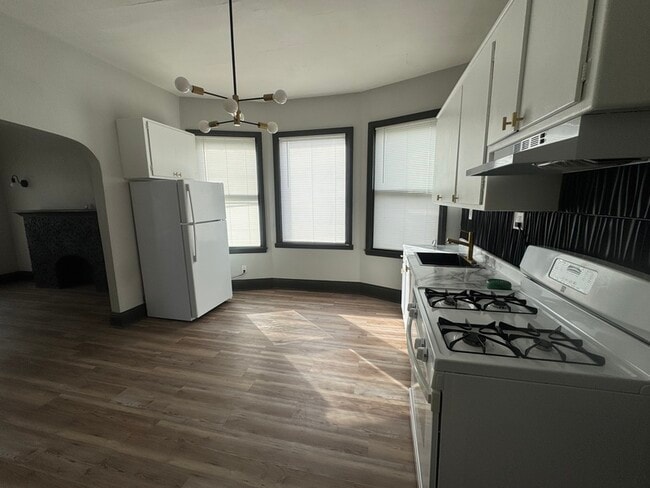 2431 S 34th St in Milwaukee, WI - Building Photo - Building Photo