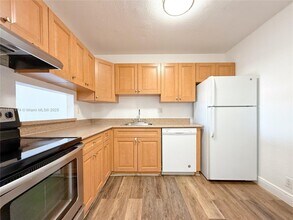 5231 Geneva Ct in Doral, FL - Building Photo - Building Photo
