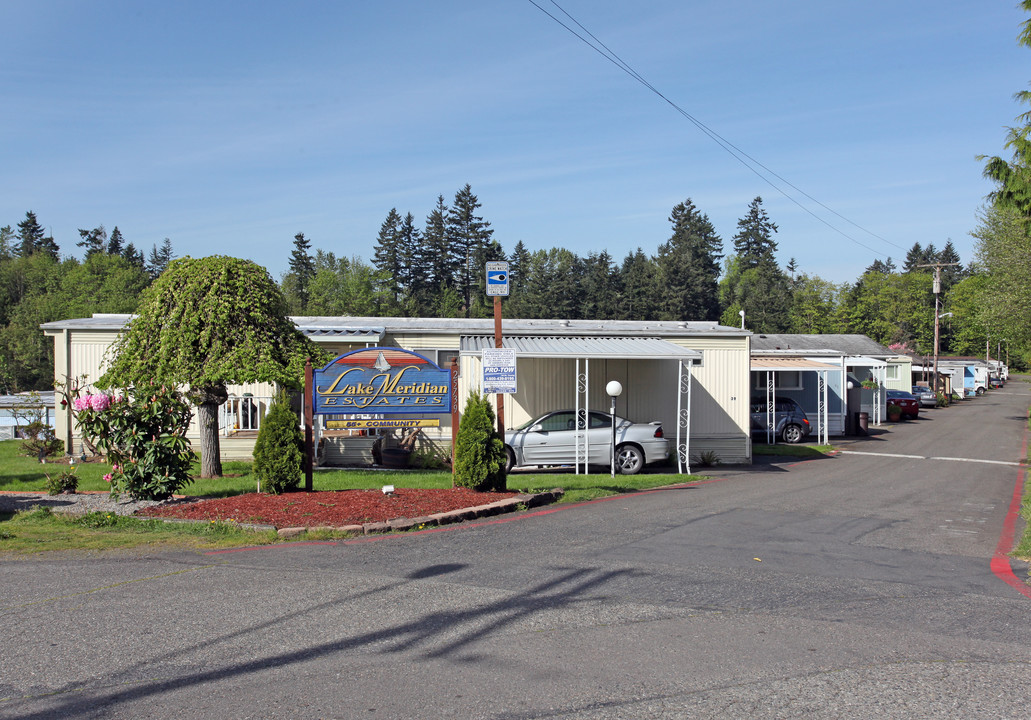 Lake Meridian Estates Mobile Home Park in Kent, WA - Building Photo