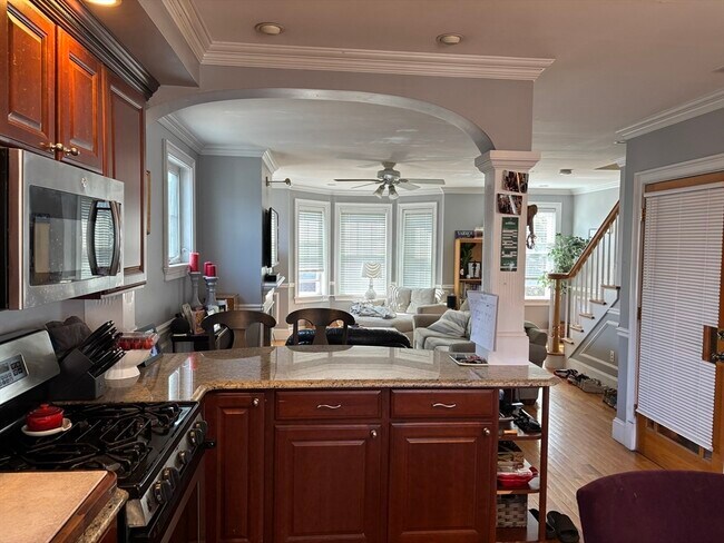 160-1/2 H St in Boston, MA - Building Photo - Building Photo