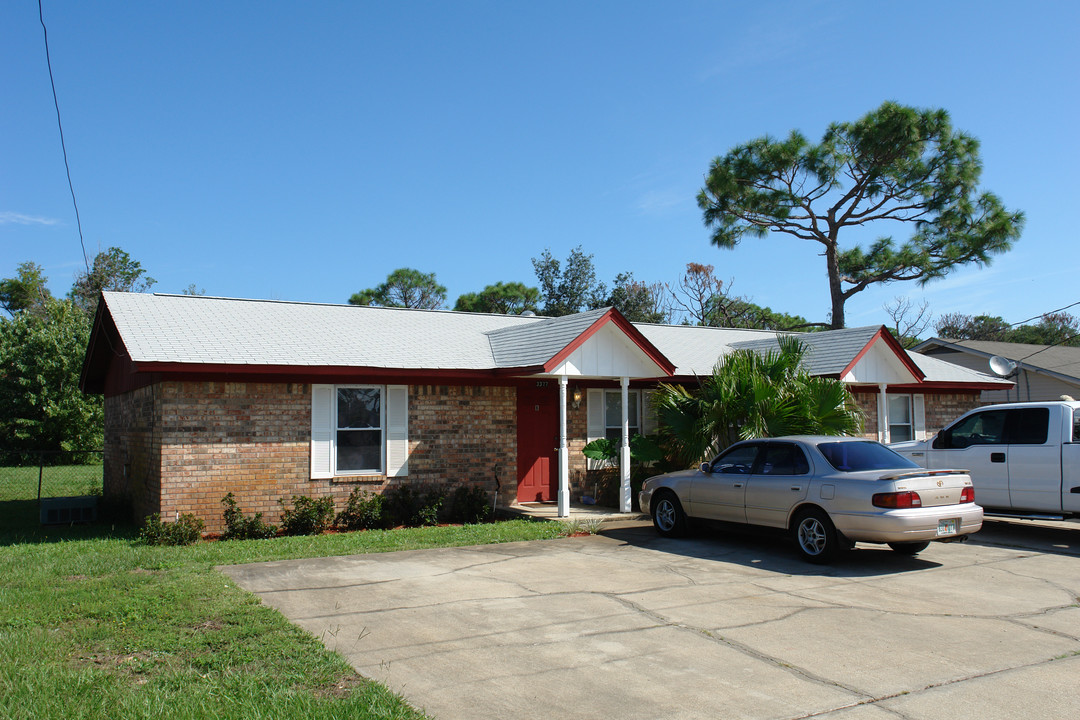 3377 Green Briar Cir in Gulf Breeze, FL - Building Photo