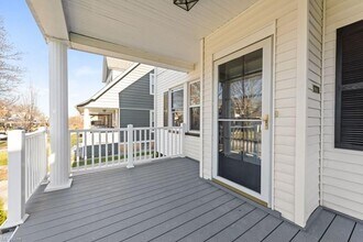 1643 Lincoln Ave in Lakewood, OH - Foto de edificio - Building Photo