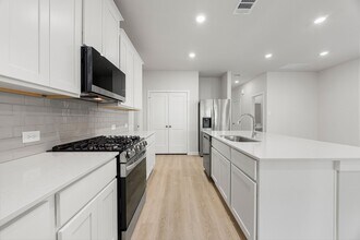 302 Brazen Forest Trl in Magnolia, TX - Building Photo - Building Photo