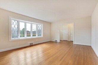 404 Burnt Mills Ave in Silver Spring, MD - Building Photo - Building Photo