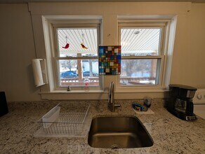 73 Highland St in Plymouth, NH - Foto de edificio - Building Photo