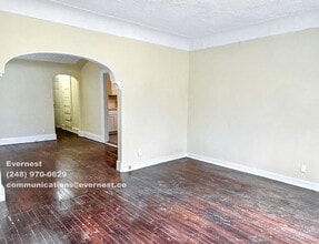 3743 W Grand St in Detroit, MI - Building Photo - Building Photo