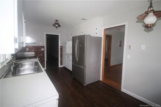 174 Stadley Rough Rd in Danbury, CT - Building Photo - Building Photo