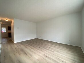 6972-6996-6996 Joseph Dr in Enon, OH - Building Photo - Building Photo