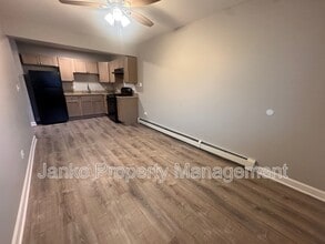 3341 Commercial Ave in South Chicago Heights, IL - Building Photo - Building Photo