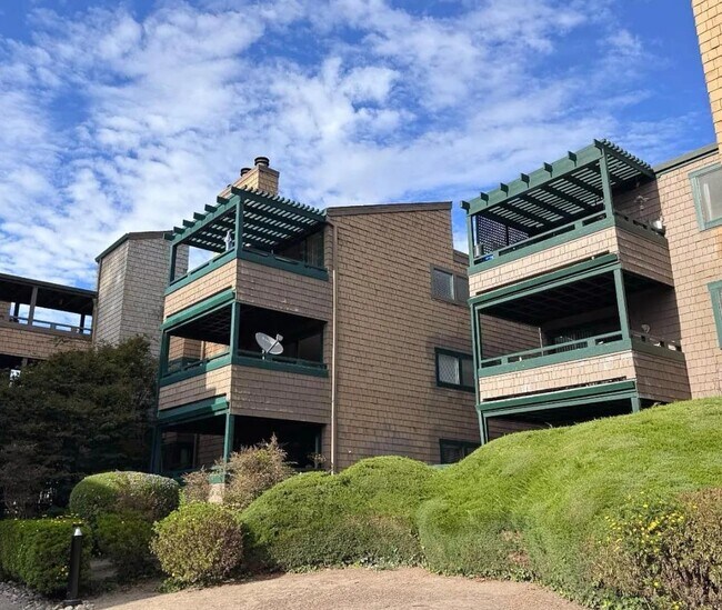 property at 320 Soquel Ave
