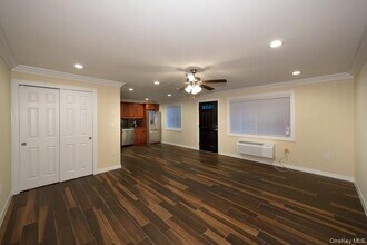 45 Country Club Dr in Coram, NY - Building Photo - Building Photo