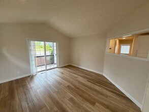 5512 Murray St SE in Salem, OR - Building Photo - Building Photo