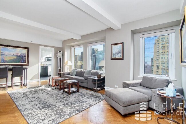 160 Central Park S-Unit -3011 in New York, NY - Foto de edificio - Building Photo