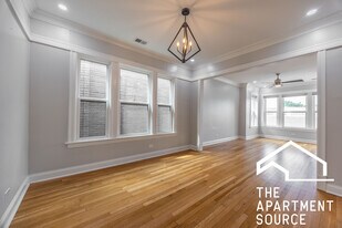 3055 N Kimball Ave in Chicago, IL - Building Photo