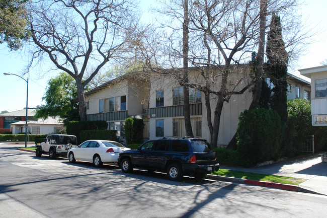 118 E Palmer Ave in Glendale, CA - Foto de edificio - Building Photo