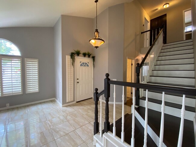 5809 Laguna Quail Way in Elk Grove, CA - Building Photo - Building Photo