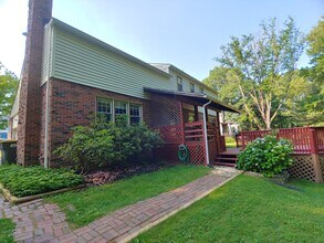 2418 Marilyn Dr in Wilmington, DE - Foto de edificio - Building Photo