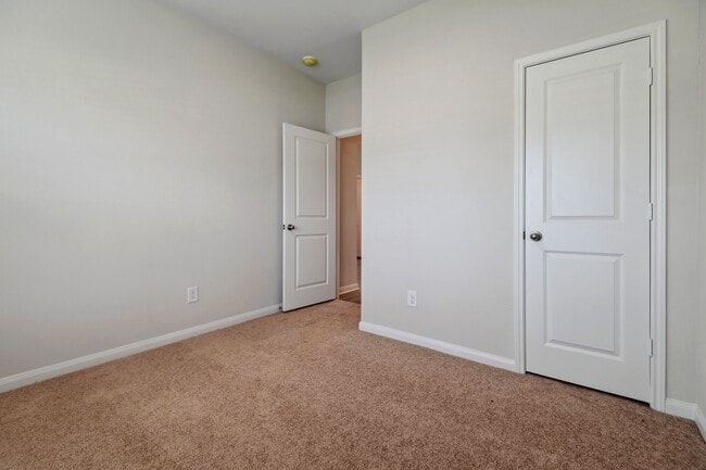 348 Kingston Wy in Waller, TX - Building Photo - Building Photo