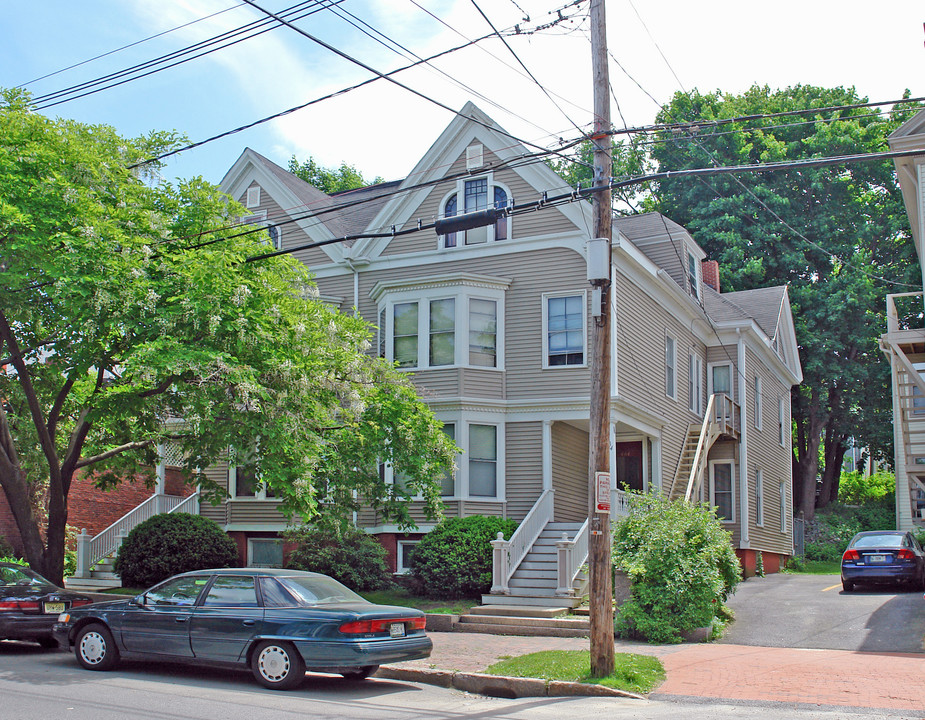 484 Cumberland Ave in Portland, ME - Building Photo