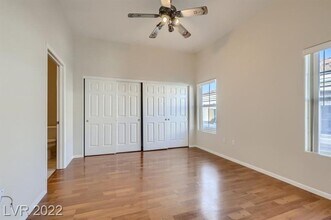 9303 Gilcrease Ave-Unit -9303 Gilcrease Ave 2219 in Las Vegas, NV - Building Photo - Building Photo