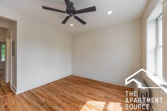3349 W Balmoral Ave in Chicago, IL - Building Photo - Building Photo