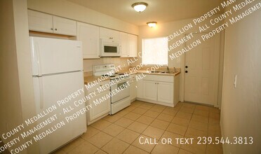 122 Gordon Ave in Lehigh Acres, FL - Building Photo - Building Photo