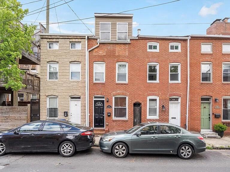 307 S Regester St in Baltimore, MD - Building Photo