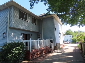 236 Wickham Blvd in Racine, WI - Building Photo - Building Photo