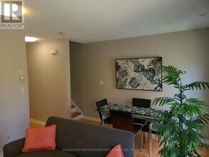 3-113 Everson Dr in Toronto, ON - Building Photo - Building Photo
