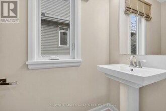 147 Salisbury St in Ottawa, ON - Building Photo - Building Photo