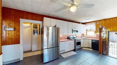36 Lindy Ave in Providence, RI - Building Photo - Building Photo