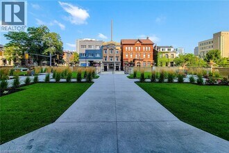 135 James St S in Hamilton, ON - Building Photo - Building Photo