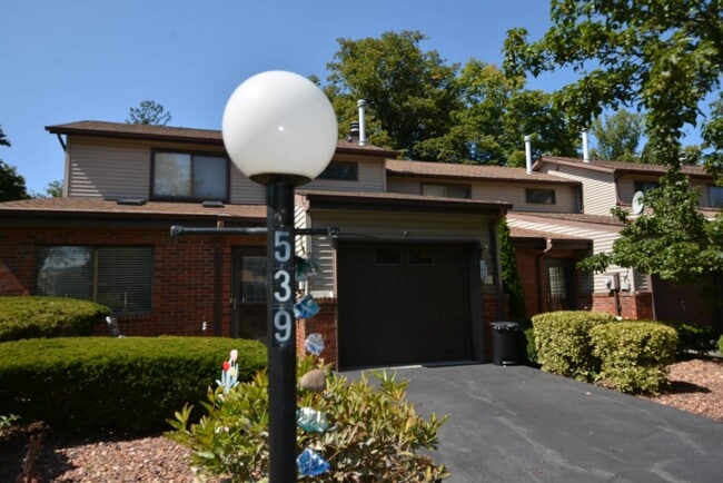 539 Barberry Ln in New Windsor, NY - Building Photo - Building Photo