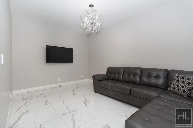 4711-4713 13th Ave in Brooklyn, NY - Building Photo - Building Photo