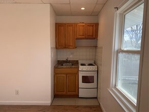 14 Bayville Ave in Bayville, NY - Building Photo - Building Photo