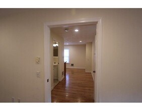 31 Alpine Row-Unit -2 in Franklin, MA - Building Photo - Building Photo