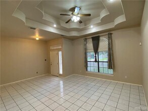 17 Truman St in Alton, TX - Building Photo - Building Photo