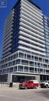 180 Fairview Mall Dr in Toronto, ON - Building Photo