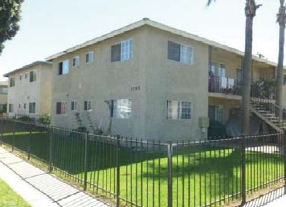 Barton Apartments in Huntington Beach, CA - Building Photo - Building Photo