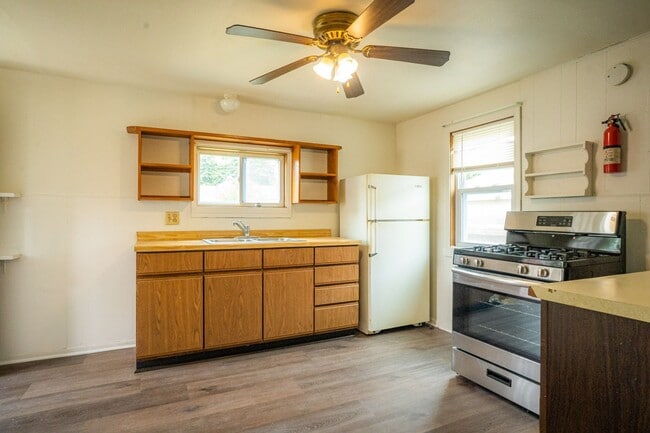 property at 1227 Green Bay St