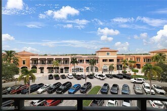 23161 Fashion Dr in Estero, FL - Building Photo - Building Photo