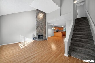 1244 S Reed St in Lakewood, CO - Foto de edificio - Building Photo